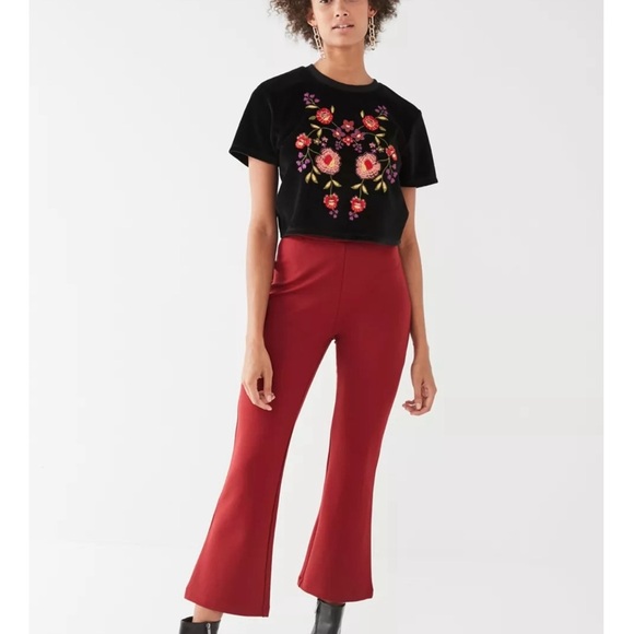 Urban Outfitters Black Tee with Floral Embroidery - Picture 2 of 9